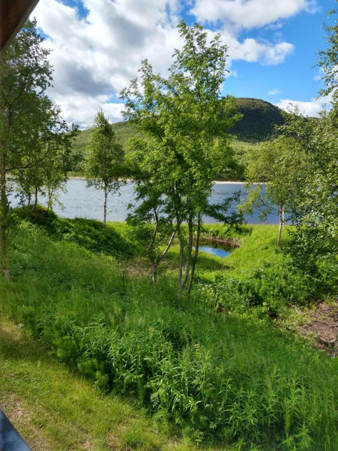 Hotel Vetsikon Leirintaemoekit Utsjoki Exterior foto