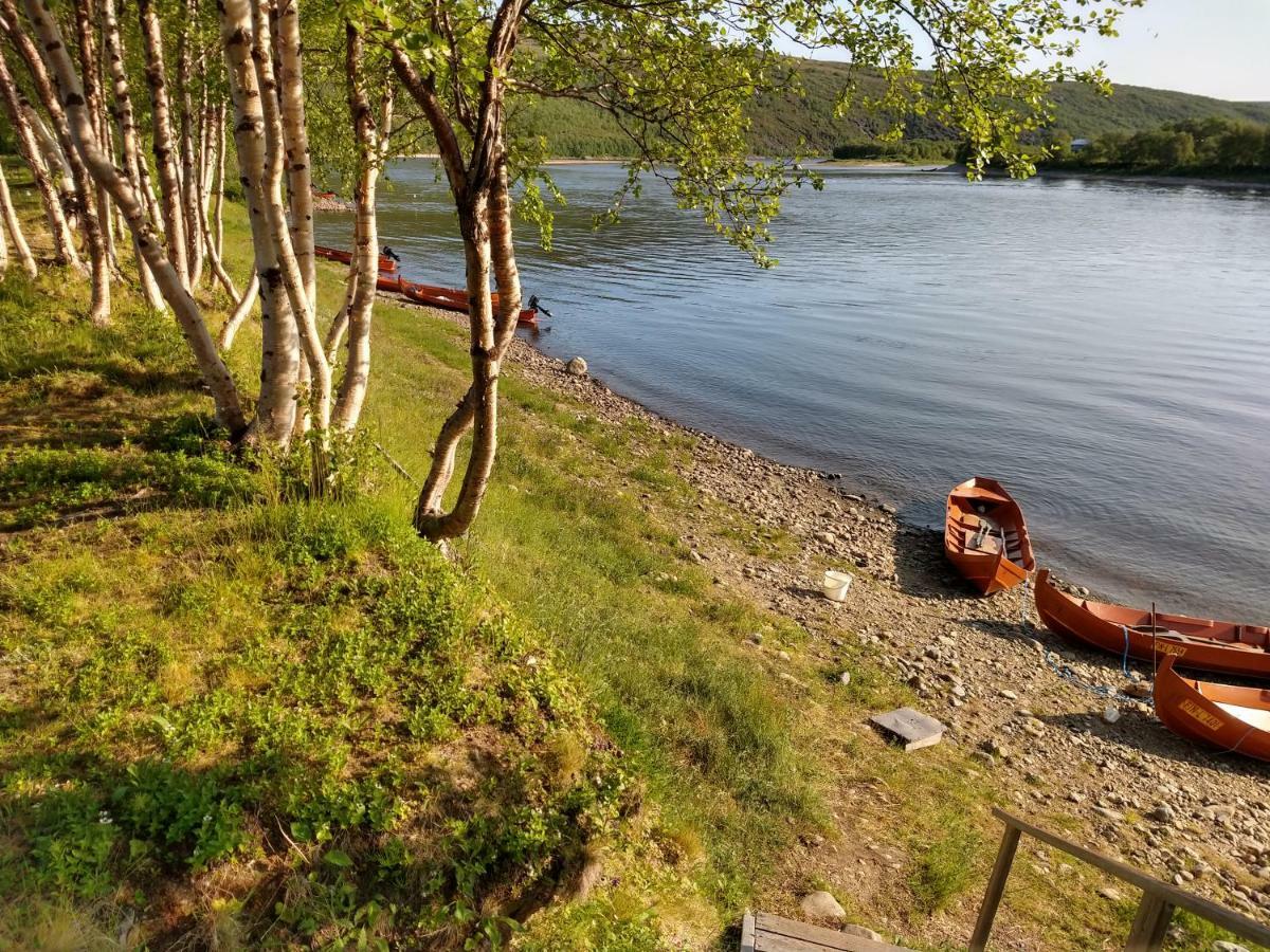 Hotel Vetsikon Leirintaemoekit Utsjoki Exterior foto